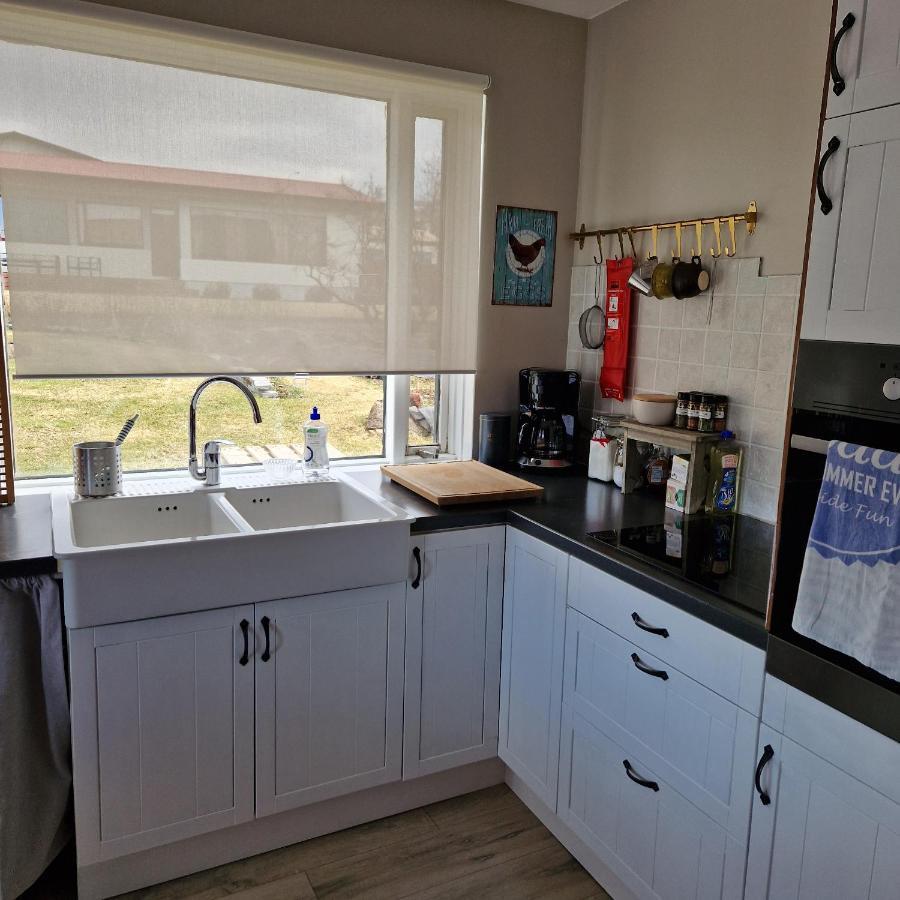 Cute House In A Cute Icelandic Village Hvammstangi Exterior foto